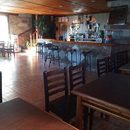 Hostal La Collada De Aralla Aralla de Luna Ngoại thất bức ảnh