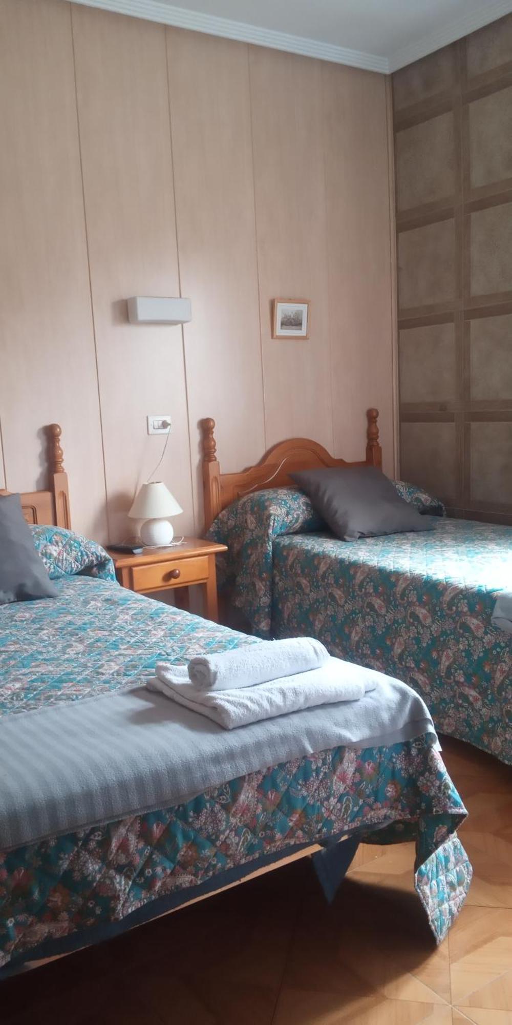 Hostal La Collada De Aralla Aralla de Luna Ngoại thất bức ảnh